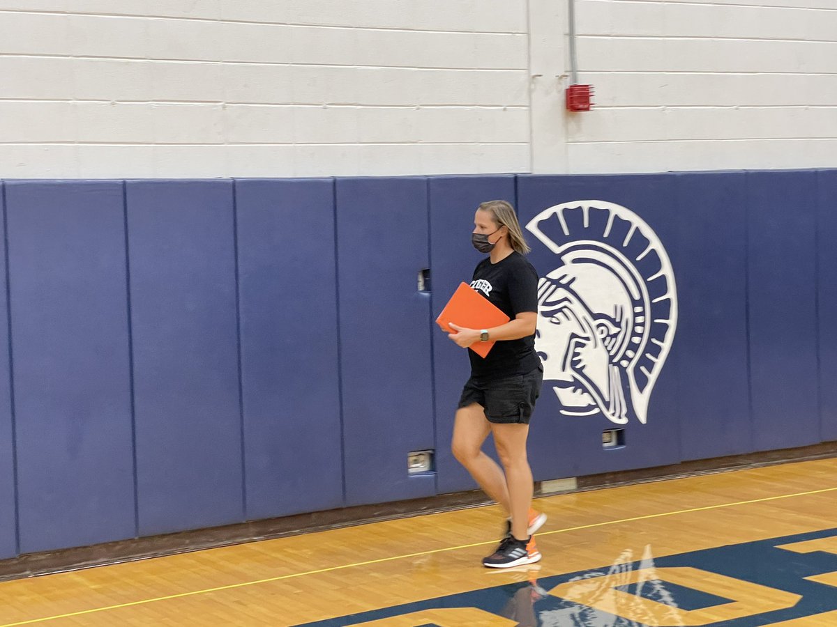 CLCeernd's tweet photo. Congrats to CLC VB on the big win tonight. Congrats to Coach Johnson on her first career win as the Head VB Coach! #TigerPride #WERCLC https://t.co/bgPiA8ZchU