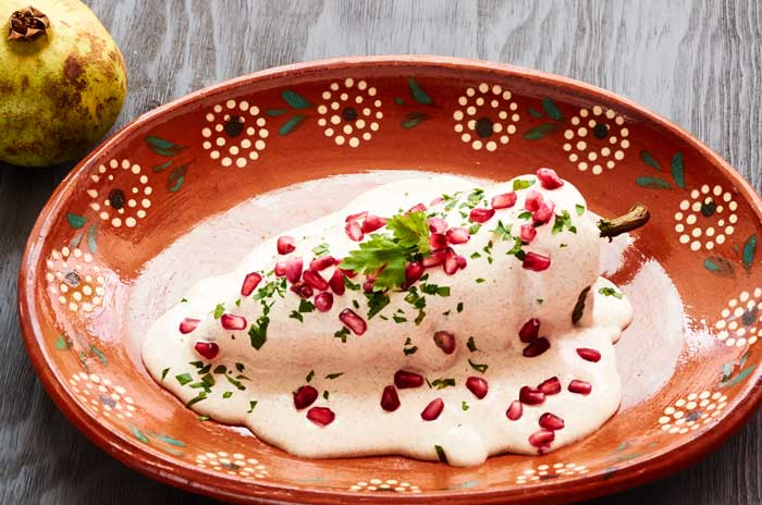 #ChilesEnNogada , los colores #patrios de la #cocinamexicana @set_puebla <a href="/benistofeles/">Benito Taibo</a> <a href="/chefmargaritac/">Margarita Carrillo</a> <a href="/CCGM_Mexico/">CCGM_México</a> <a href="/liz_galicia/">liz galicia</a> <a href="/elbaronrojo62/">eduardo zamora martinez</a> 
laevidencianews.com/2021/08/31/el-… <a href="/mfloresarellano/">Mauricio Flores A</a> <a href="/martinespinosa/">Martín Espinosa</a> <a href="/DineroGente/">Gente Detrás del Dinero</a> <a href="/mexicoenlared/">México en la Red</a> <a href="/Patito125/">Paty de Méndez</a> <a href="/Le0124/">Leonor Torres</a>