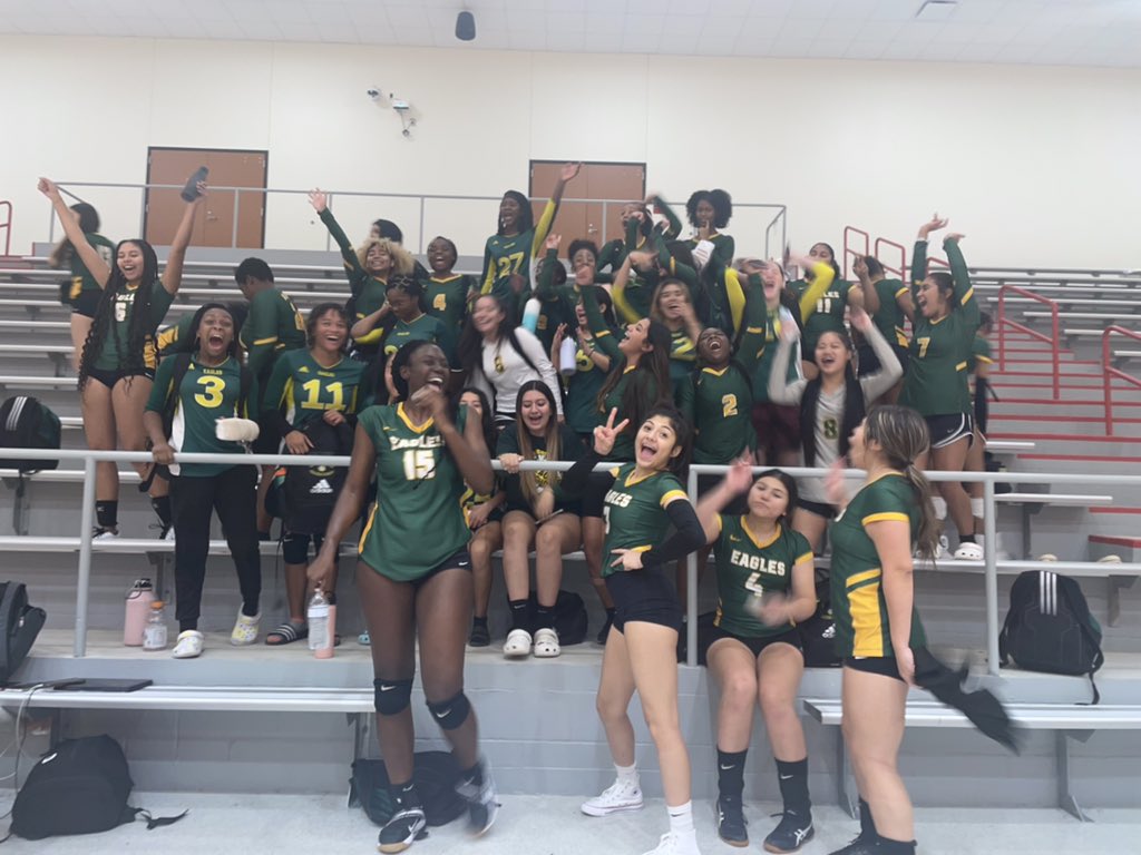 Klein Forest Volleyball tweet media