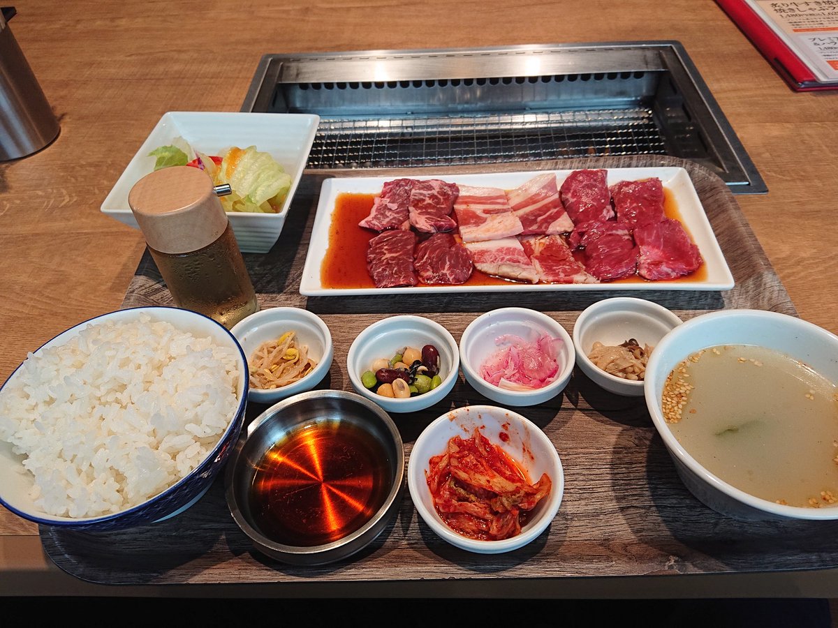 りすきー 若葉町 プレミアムカルビ 立川店 立川市 焼肉 食べ放題 デザートビュッフェ プレミアム焼肉ランチ 業務スーパーの神戸物産が展開する焼肉食べ放題チェーン デザートビュッフェが本格的で美味しい りすきー 若葉町 プレミアムカルビ 立川店 立川市 焼肉 食べ放題 デザートビュッフェ プレミアム焼肉ランチ 業務スーパーの神戸物産が展開する焼肉食べ放題チェーン デザートビュッフェが本格的で美味しい