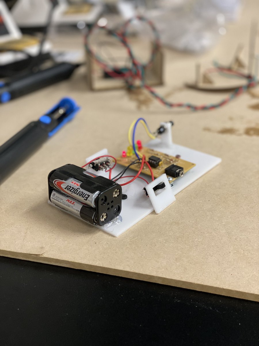 tech_fcc's tweet image. Our amazing Engineering teacher and his students working on their remote control cars. #technologies #technology #tech #technews #techworld #engineering #technologynews #techy #techgeek #techno #innovation #techie #futuretech #gadgets #technologythesedays #techlover