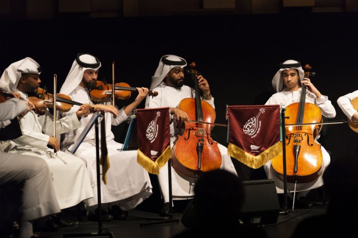 Новинки арабской музыки. Дубай классическая музыка. Ка Arabian Music. Живая музыка Дубай. Ethnic arab Music группы.