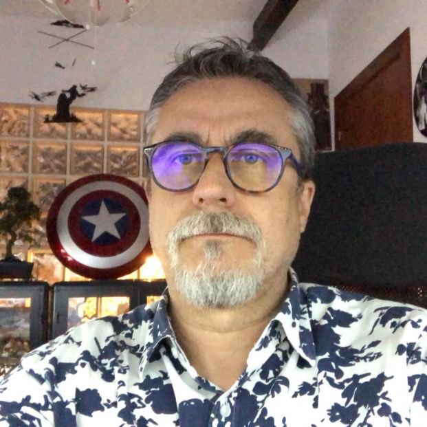 joseajarne's tweet photo. Todo mi apoyo y solidaridad con los #investigadores, #científicos, y demás profesionales #medicos y #sanitarios, cómo @alfredocorell que están siendo acosados y amenazados por decir verdades como panes y pelear sin descanso contra la #Covid. No estáis solos frente a los Boses… https://t.co/qqTrXGVT7Z