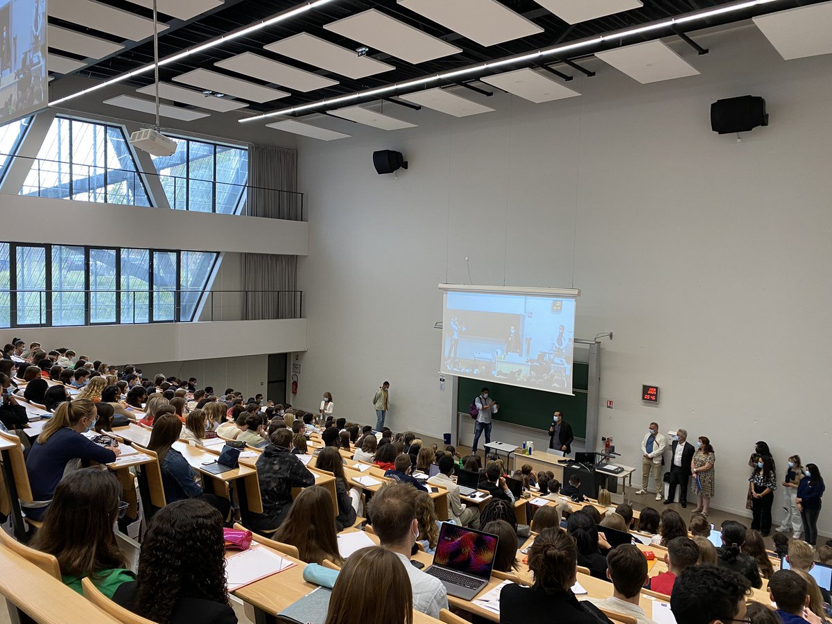 UPJV_Univ's tweet photo. Pré-rentrée pour nos nouveaux étudiants de #PASS 🎓
Au programme : mots du président et des professeurs, tutorat, découverte des cours magistraux… 3 jours pour bien démarrer cette nouvelle année ! 💪 https://t.co/wRB0Q9WY6G