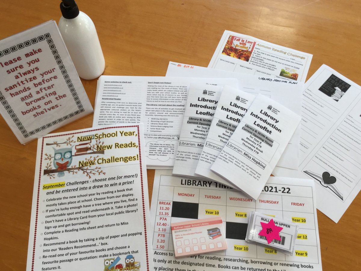 SullivanUpp_Lib's tweet image. A new school year and plenty of new books available to borrow as the Library @sullivan_upper welcomes everyone back😊Break &amp;amp; lunch time visits begin on Fri; check out timetable for designated days. Getting ready to welcome some Yr8 #libraryclasses from today🎉#backinthelibrary