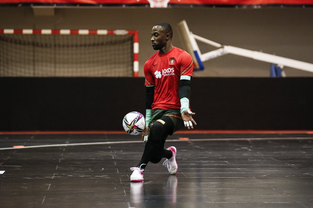 BebeFutsal's tweet photo. “Your mind, has to be stronger, than your feelings”
#seleccaonacional#umbro#un1on#181keepers#JESUSTEAMA🙏🏾 https://t.co/tofdlDaZlI