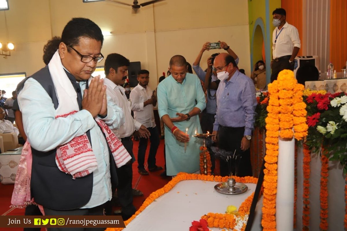 ranojpeguassam's tweet photo. Pragjyotish College has pivotal role in the higher education sector of Assam.

Happy to attend the 68th Foundation Day celebration of the college today.

I congratulate and extend my best wishes to the college for a glorious journey ahead. (1/2) https://t.co/yDDKAH2hP2