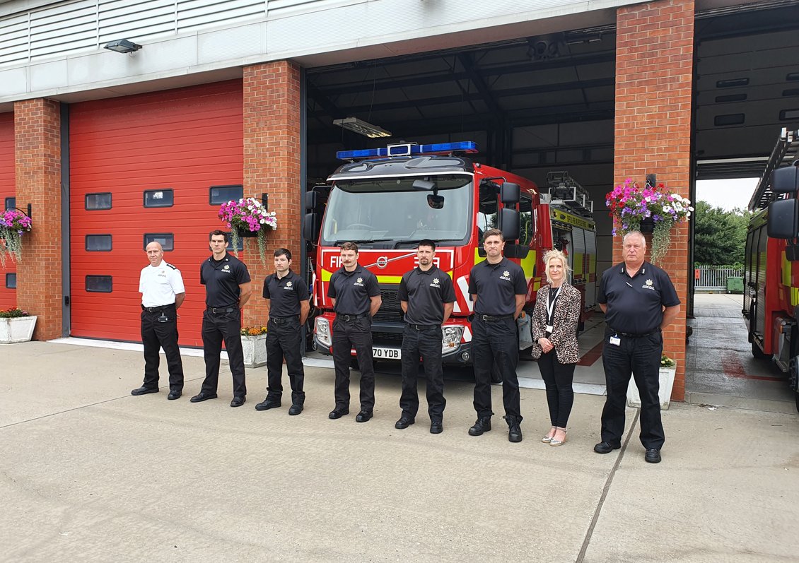 Staff from across the Service came together yesterday to observe a minutes silence to remember our friend and colleague Steve Simmons who passed away last week after a short illness. 

Steve’s family joined firefighters at Bury St Edmunds to mark the occasion. ♥️🚒