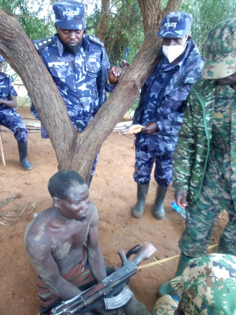 Longpes's tweet photo. In Karamoja, a security crisis has come full cycle. Ugandan government and media largely look the other way, waiting for a #MasakaLivesMatter moment.
At least 500 have died in towns and villages in two years, thousands in the bushes.
Thread #KaramojaLivesMatter https://t.co/Lnizvl96xe