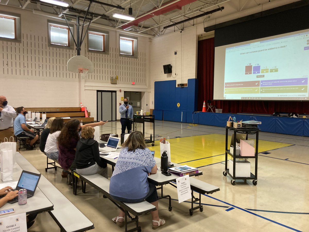 We had a great first day with staff!! #BeAMarigold 

We also loved meeting our 4th grade students at Hello Day but we had so much fun we forgot to take pics 😂 #RiverfrontRocks