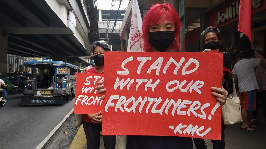 ABWorkComm's tweet photo. Nakikiisa ang Anakbayan - Workers Committee sa panawagan ng mga healthworkers para sa nararapat na sahod at benepisyo para sa kanila at pagpapanago kay Duterte at Duque sa naging palpak na tugon nila sa pandemya!
#OustDuterteNOW
#DuqueResignNow https://t.co/yYYp4xuq6c