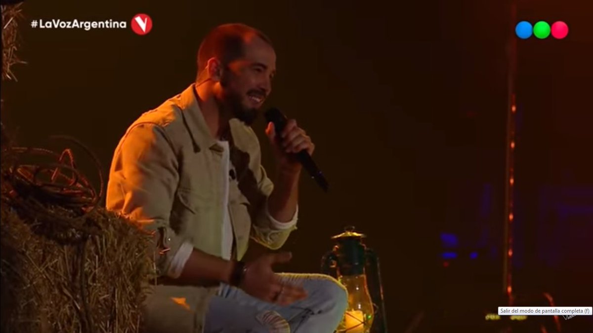 Eliza_deRosario's tweet photo. #Hilo #CuartosDeFinal #TeamSoledad 🎤 💖 🙌
#Tema4 @Alexfreidig cantó "Para siempre" de @kanygarcia
▶️ https://t.co/M7qwN84tnv
Felicitaciones #AlexFreidig 👏👏 Pasa a #Semifinales Equipo @sole_pastorutti en #Lavozargentina @Dorita_Chavez @laviajeragira @Vicky_Roa @No_ella_ https://t.co/9Q4wrJlS8q