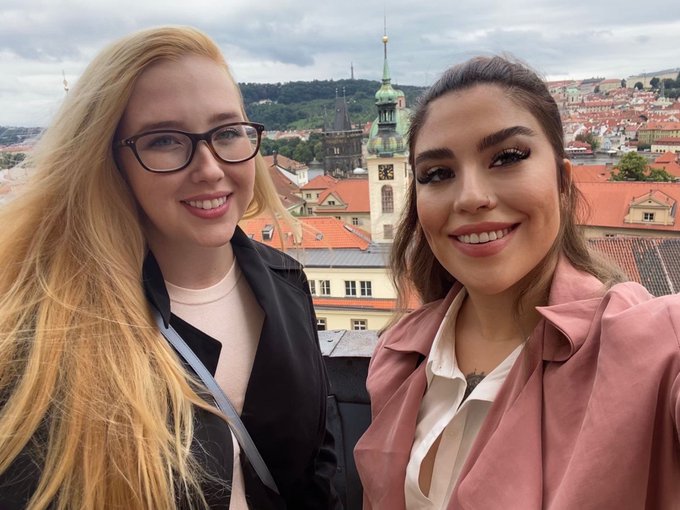 Beautiful day in prague 💕 https://t.co/yZA1oFAyuE