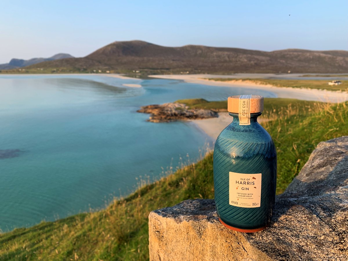 We have all been enjoying the opportunity of getting outdoors in the late summer sun.  Where is your favourite spot for a sundown Isle of Harris Gin? #HarrisGin #IsleofHarris