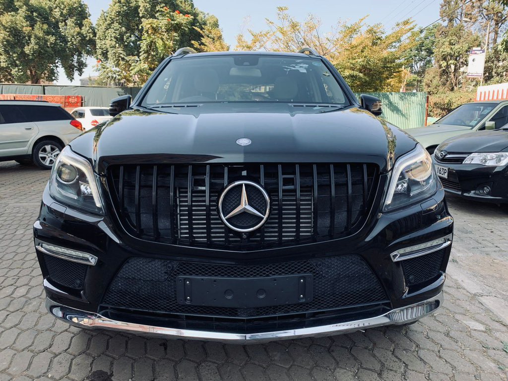 markmchuma's tweet photo. #Mercedes #Benz #GL350 #AMGline
Year: 2014
Colour: Black
Price: Kes;9.5M
Contact: Call/text 0100100107
https://t.co/6NuqfkZ5Ze 
Bank Finance Option :
Deposit 30% Bank pays 70%
Repayment period up to 48 Months. https://t.co/U9aIt0RscI