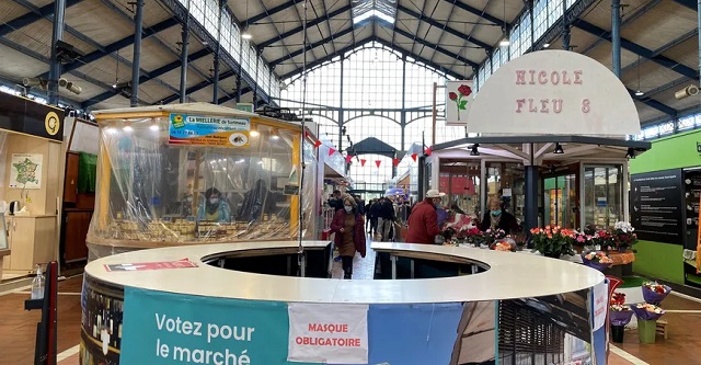 e_niort's tweet photo. #Niort. Les Halles de Niort fêtent leurs 150 ans ce mercredi 1er septembre. https://t.co/YrcUrb58fl https://t.co/xmtnds6B7Y
