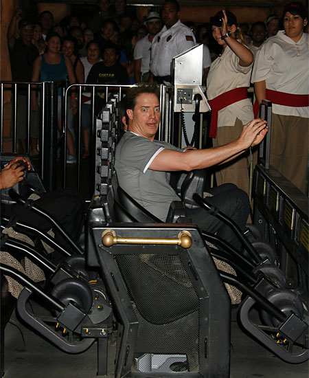 good_faces_bot's tweet image. 