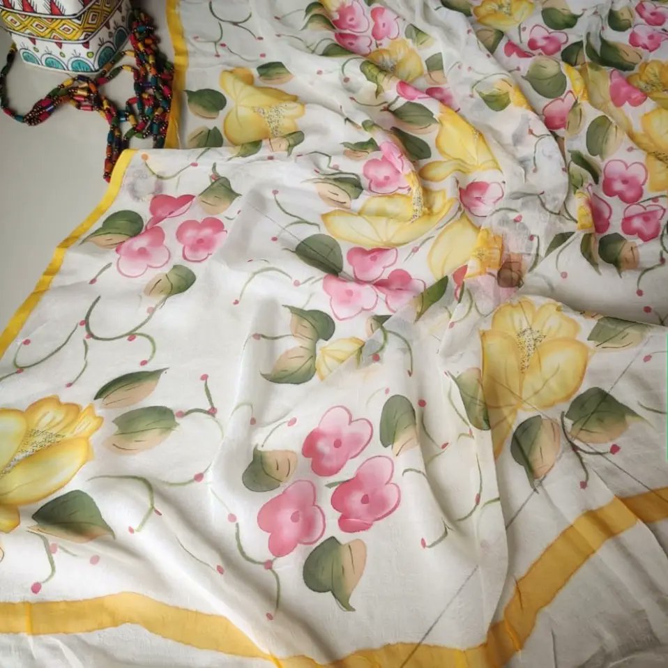 EthnicRoom's tweet photo. NEW COLLECTION ALERT: ,🎉🎉
Pure chiffon saree with hand brush flowers allover.
SHOP THESE AT: https://t.co/buceKBbht6
#new #newcollection #alert #handloom #saree #chiffon #lightweight #lightsaree #painted #handcrafted #handloomsaree #yellow #wednesdayvibes #puresilk #puee https://t.co/bLbgwF6DET