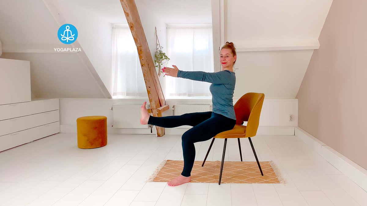 Yogaplaza's tweet photo. Als de schouders en de nek stijfheid ervaren is het fijn om deze gebieden door yoga los te maken zodat je erger voorkomt zoals moeheid, hoofdpijn of strakke ogen enz. #schouders #nek #stoelyoga https://t.co/ER7Qk6FcaW https://t.co/XzUhBAgybn