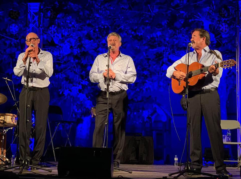 Rà dio Palamós (@radiopalamos) on Twitter photo Es reprèn la Festa Major de Sant Antoni amb l'ofici solemne a Sant Llop i la cantada de Port Bo <a href="/CalongeStAntoni/">Calonge i Sant Antoni</a> bit.ly/3DKdybd Es reprèn la Festa Major de Sant Antoni amb l'ofici solemne a Sant Llop i la cantada de Port Bo <a href="/CalongeStAntoni/">Calonge i Sant Antoni</a> bit.ly/3DKdybd