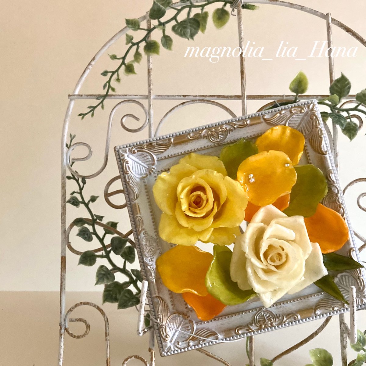 magnolia_marika's tweet photo. 私のハンドメイドの記録
「rose memory」
季節は夏から秋へと移行中
#作品紹介
#レジンアクセサリー
#レジュフラワー
#vol39
#rosememory
#earlyautumn
#2021autumn
本日もご覧いただき
ありがとうございます♡ https://t.co/EH0L34E8EG
