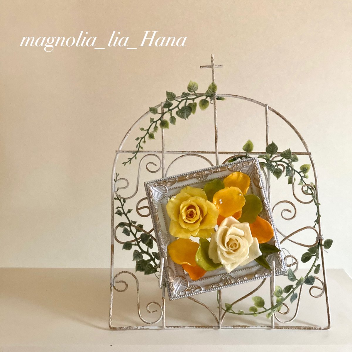 magnolia_marika's tweet photo. 私のハンドメイドの記録
「rose memory」
季節は夏から秋へと移行中
#作品紹介
#レジンアクセサリー
#レジュフラワー
#vol39
#rosememory
#earlyautumn
#2021autumn
本日もご覧いただき
ありがとうございます♡ https://t.co/EH0L34E8EG