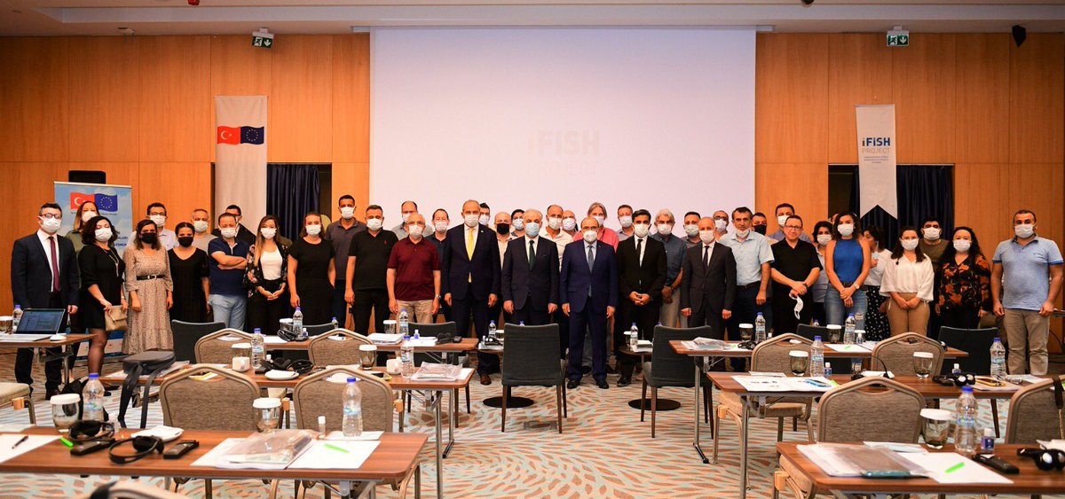 Valimiz İsmail Ustaoğlu,<a href="/TCTarim/">T.C. Tarım ve Orman Bakanlığı</a> TAGEM tarafından yürütülen “Veri Toplama Süreci, AB Ortak Balıkçılık Politikası ve Türkiye’nin uyumlaştırılmasında AB Stok Değerlendirmesi ve Yönetimi seminerine katıldı
trabzon.gov.tr/valimiz-ismail…