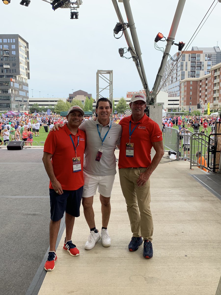 Good luck to all 285 teams competing @nagaaasoftball 🥎 World Series! Thanks to my great friends John Deffee, Sam Lehman & everyone from Columbus who brought this amazing event to life. Thrilled to attend and meet so many LGBTQ 🏳️‍🌈 🏳️‍⚧️ athletes and allies! #GSWS2021 @MLB