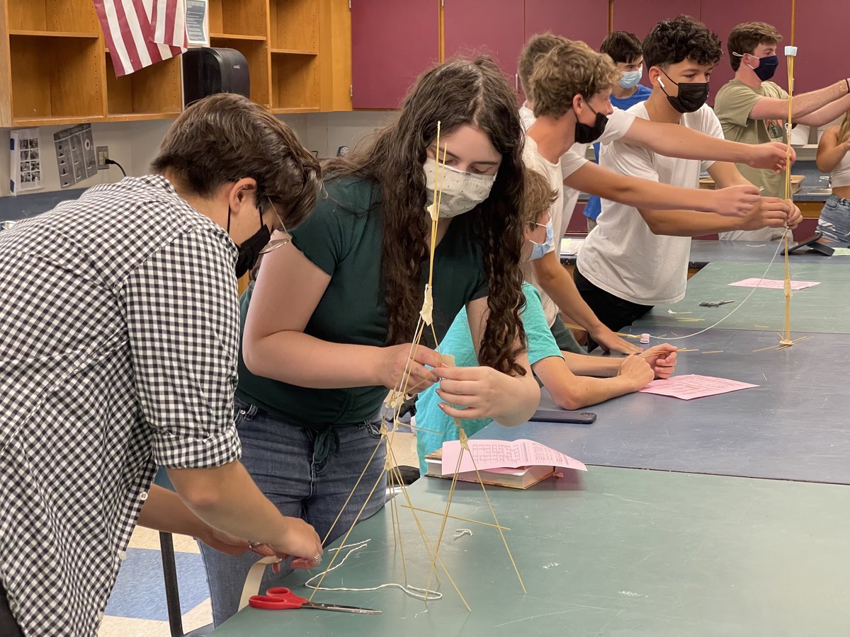 The first day of #sculpture class. The students are working together to win the #marshmallowchallenge #hwrhs