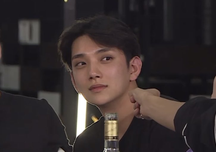 shuailormoon's tweet photo. the perfect man exists and its joshua hong yup https://t.co/H7ZpPbL9Y6