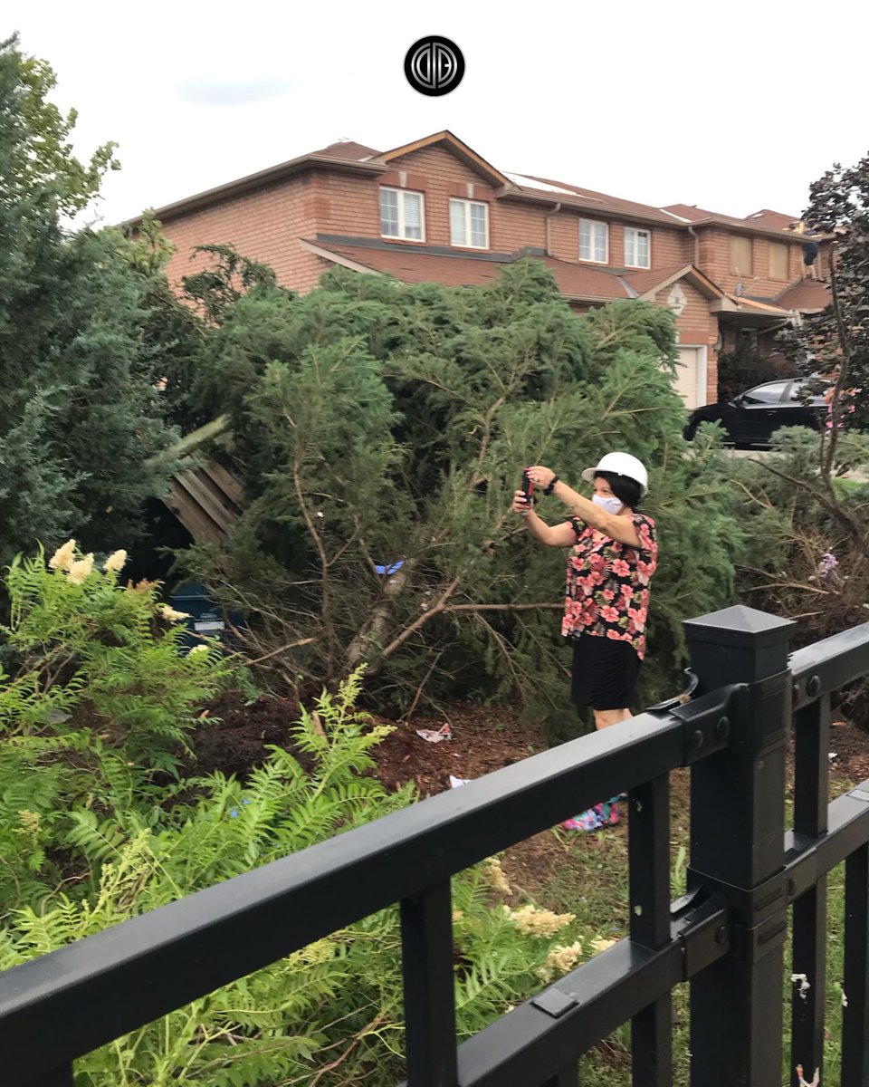 DSBClaims's tweet photo. Executive Adjuster Antonella Di Salvo in the field inspecting tornado damages. She showed up quickly, assessed the damage, inspected the loss, and helped the policy holder through the next steps. Discover more about our services: https://t.co/F23Kfkawg4 https://t.co/dV2Cx9Vwi4