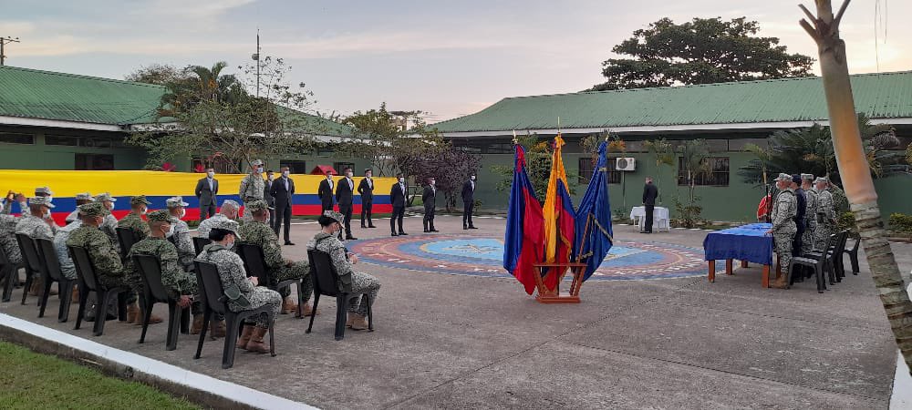 FNA_ArmadaCol's tweet photo. En el Barracón #Guaviare, el En el Barracón #Guaviare, el #BFIM32, licenció a nueve #InfantesDeMarina, quienes durante 18 meses de servicio a la patria cumplieron con honor su objetivo.
Deseamos éxitos profesionales a todos los Infantes en sus proyectos de vida. https://t.co/YDXHLbrkTx
