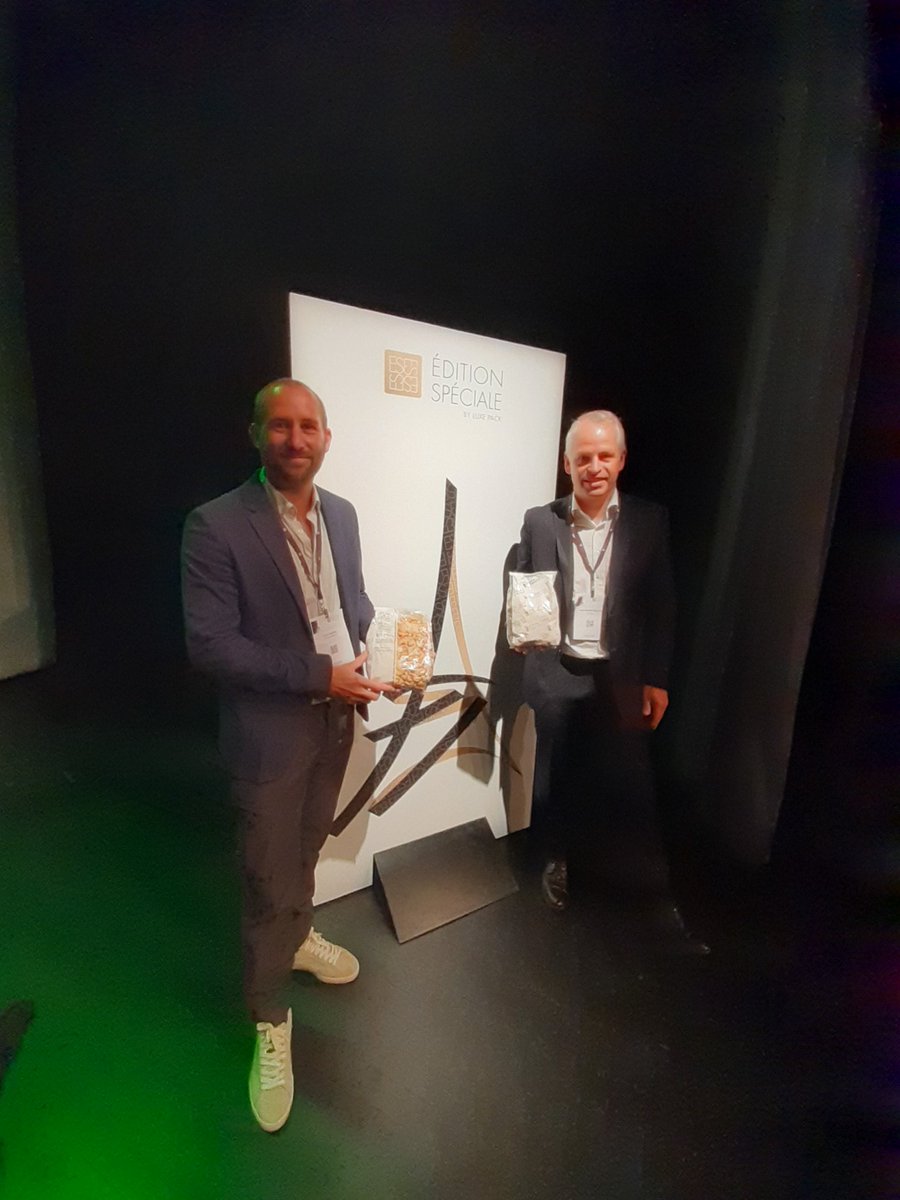 Édition Speciale salon LuxePack #ESbyLuxePack ce matin avec  Marc Gastel d' <a href="/EspritGourmand/">Esprit Gourmand</a> pour annoncer notre initiative de boucle circulaire de compostage des emballages avec <a href="/AlchimistesCo/">Les Alchimistes</a> 
<a href="/TIPACorp/">TIPA-Corp</a> 
#compostablepackaging
#bouclecirculaire