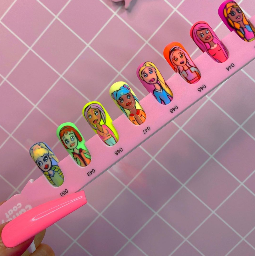 The result of the amazing fine liners 😋😍✨

#lovecandycoat #nails #gels #nailart