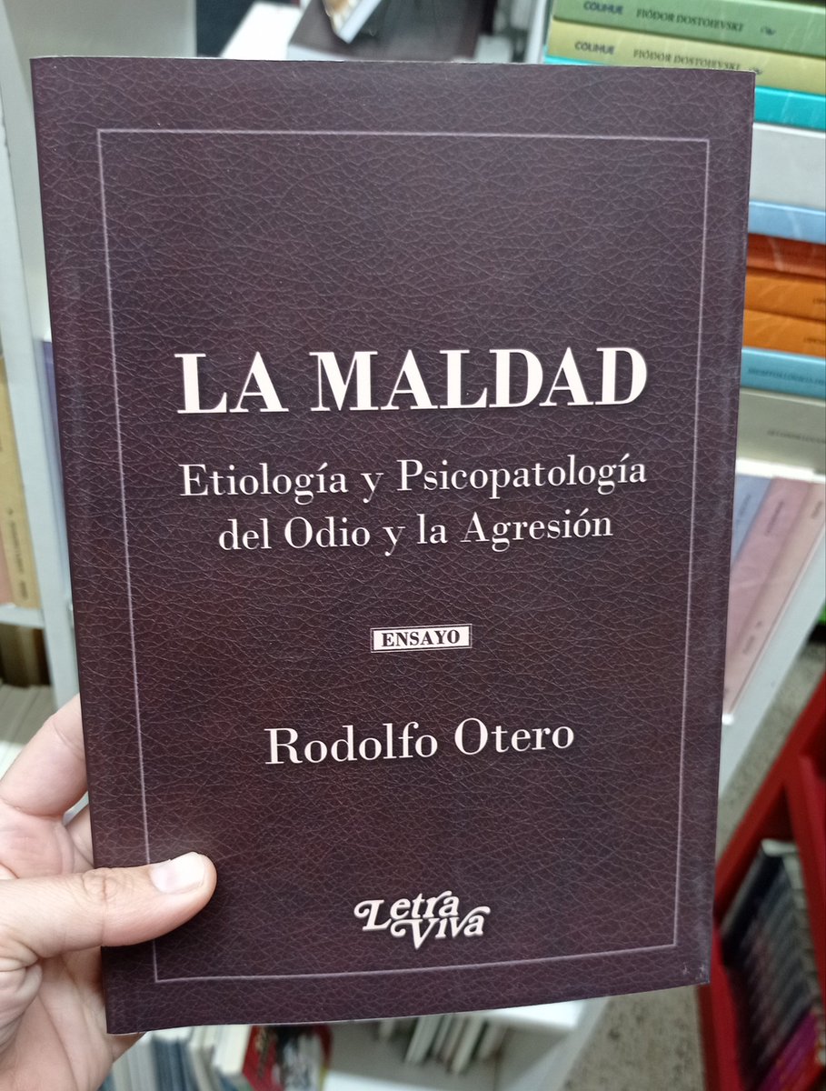 #NOVEDADESEDITORIALES #LIBROS #PSICOANÁLISIS

Llegaron estos librazos y ya se están distribuyendo por todas las librerías!

#buenmiércoles #librerías