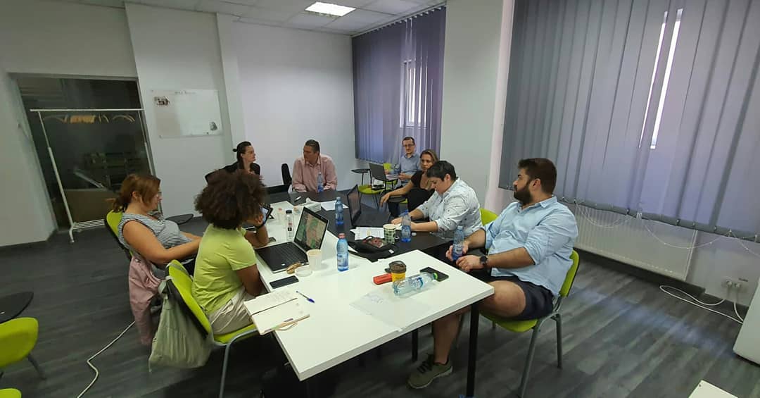 IBoxCreate's tweet image. 👏👏We finished our second day of project meeting in Bucharest for the #LAB4GE project✔

The project contributes to a more equal adult education and society thanks to the exchange of practice and experience among EU organisations 💜💛💚💙

Bravo to the partners!