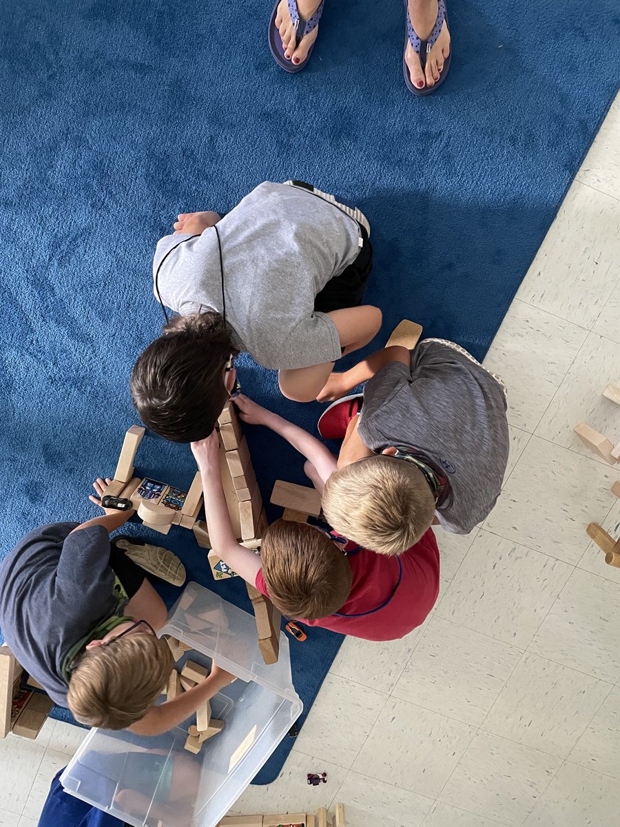 Students collaborating again! #STEAMersKeepSTEAMing