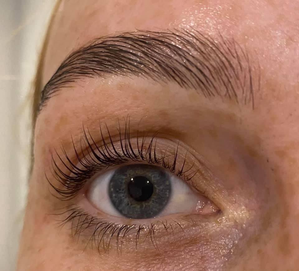 It’s on trend the perfect DUO ... Lash Lift, Tint &amp;  Brow Lamination <a href="/Anne/">Anne</a> Roberts.. ... the after lockdown must have !!! 

#Clarinsgoldsalon #browlamination #lashlifttraining #lashlift #eyelashextension #teamAR #beautyinoxton #beautysalonwirral