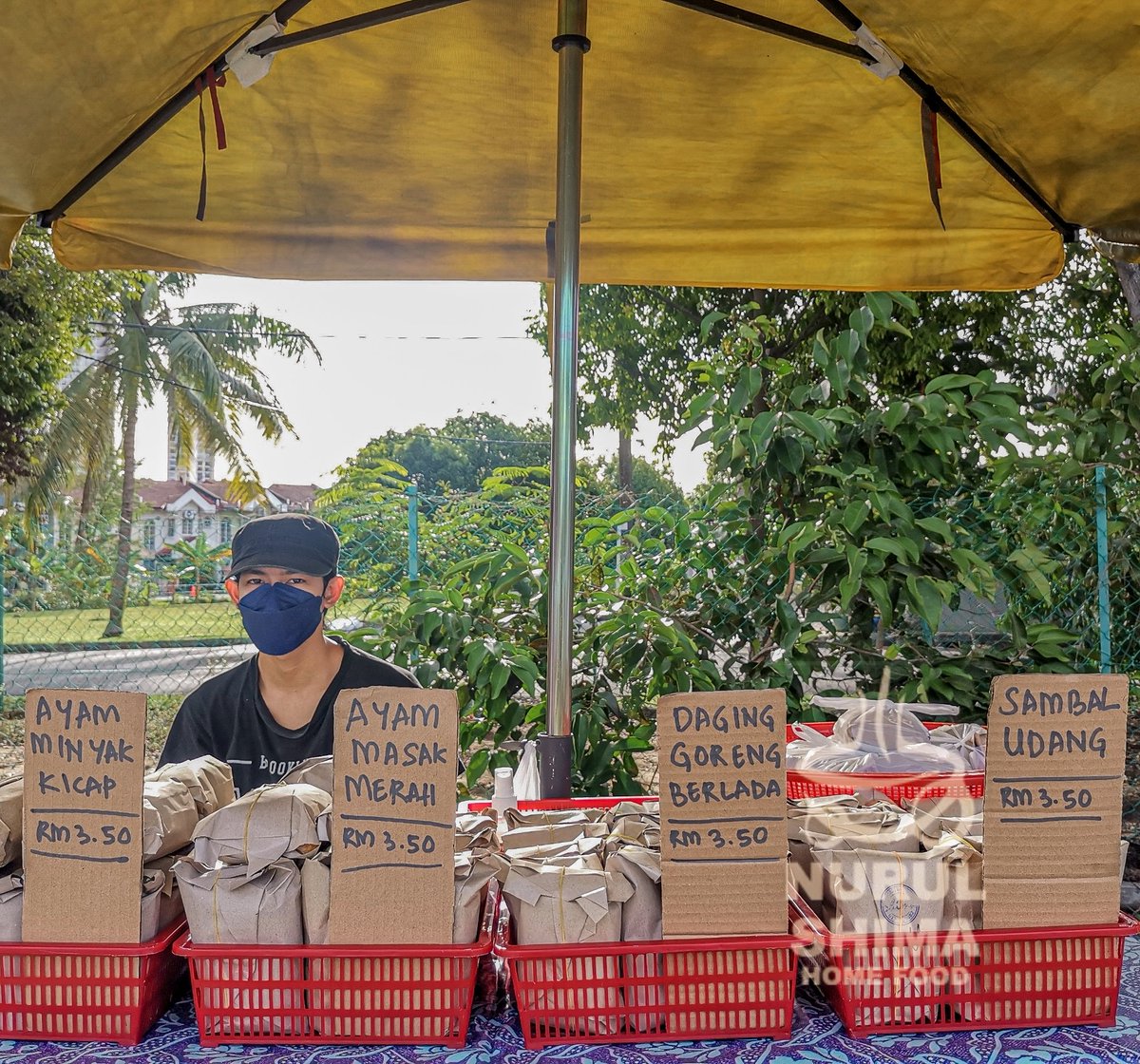 Buat bisnes kecilan ni bukan mudah. Mencuba perkara baru, buat promosi, mencari pesanan.

Kadang-kala hasilnya tiada. Itu normal, jangan buat separuh jalan. Teruskan, biar lambat asal berjaya