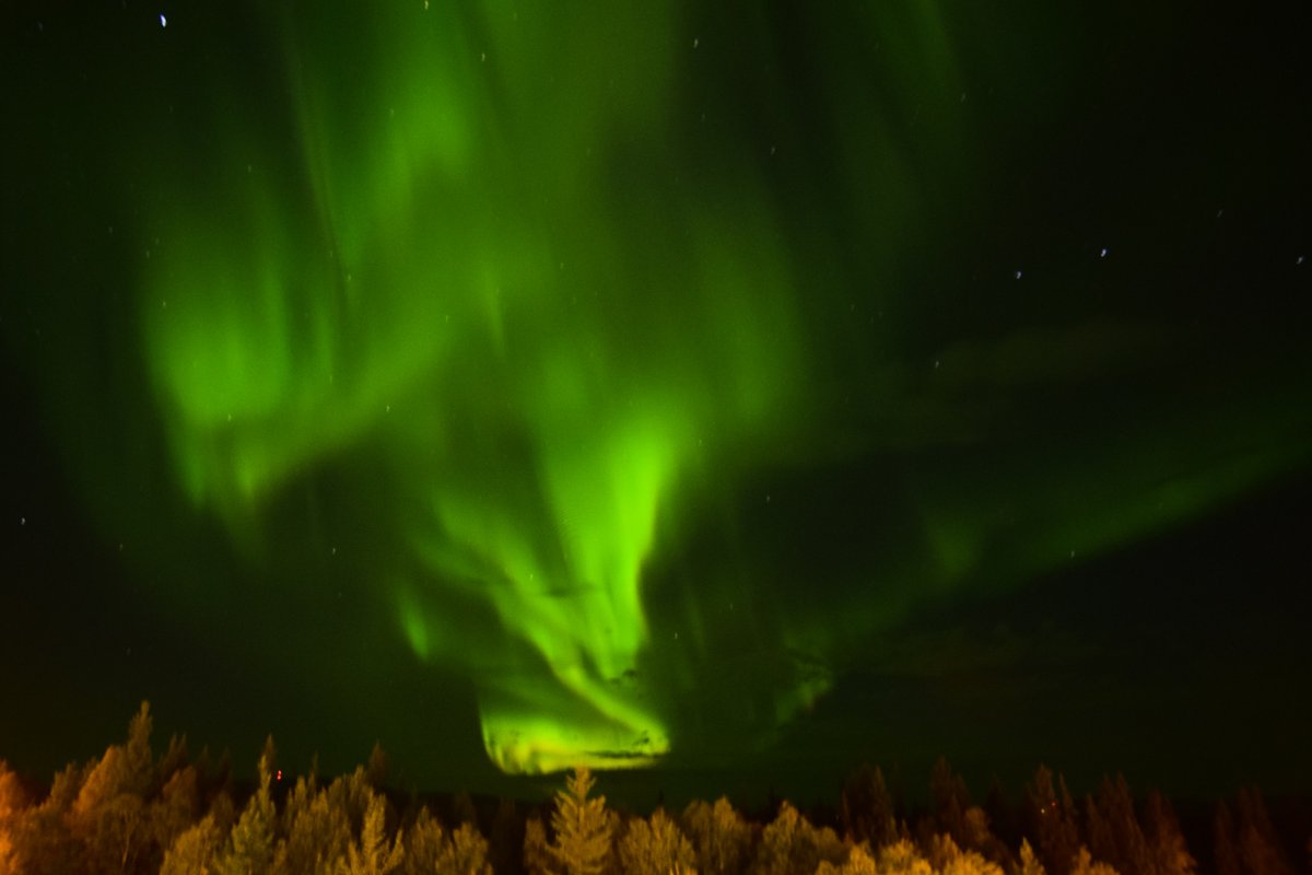 NWSFairbanks's tweet image. The overnight crew was treated to a nice early season aurora around 12-2AM AKDT. Was anyone else lucky enough to enjoy the show?
#akwx #aurora #northernlights