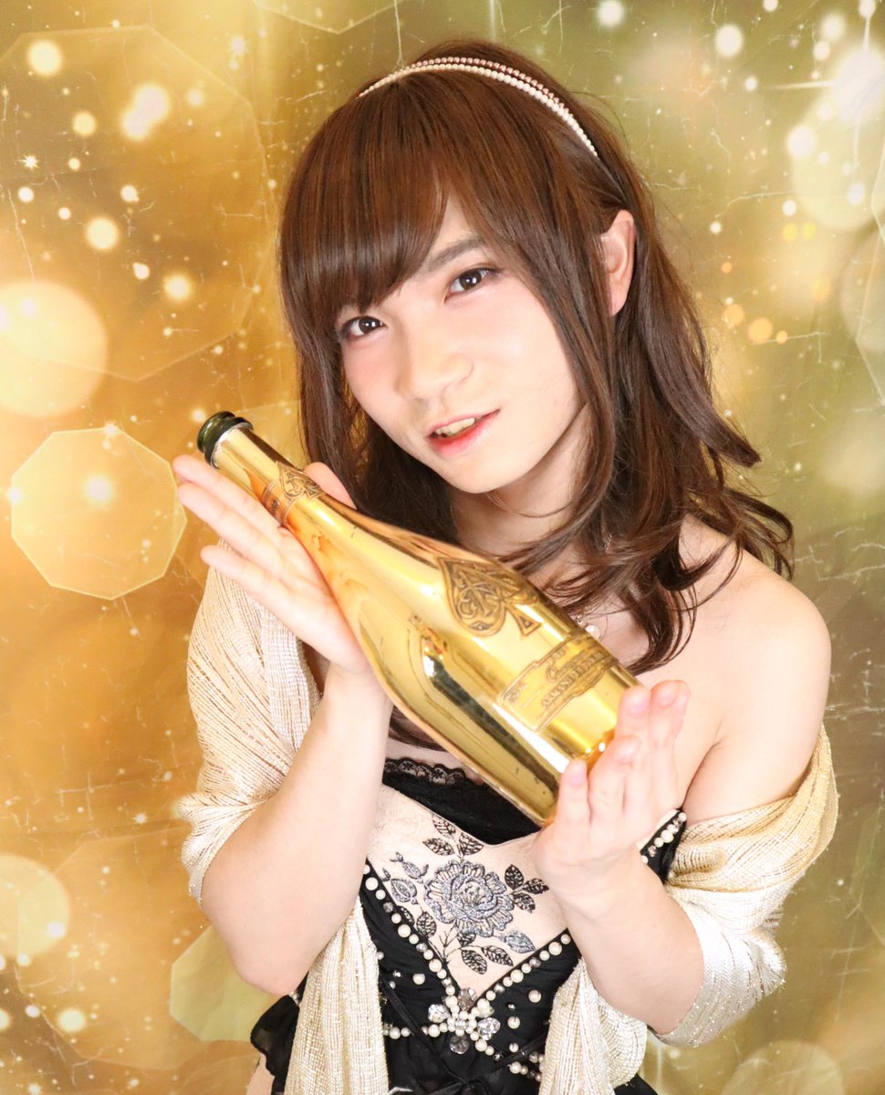 ondasay's tweet photo. 以前秋葉原milkyさんで撮ってもらいました。一応、キャバ嬢風？です。特に加工はしてません。
#Milky
#女装
#女装サロン
#女装さんと繋がりたい https://t.co/NnCRpP2bfx