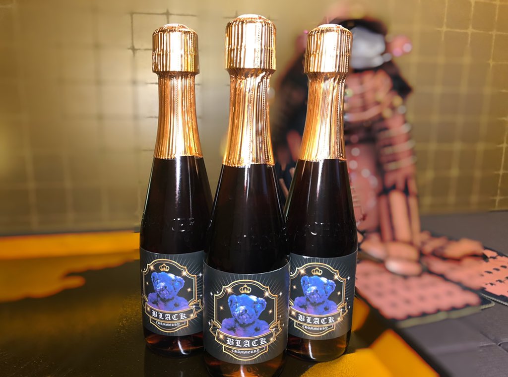 アキバ新店和装コンカフェ もののぷ東京 バイトキャストさん募集中 新ボトル入荷 シャンメリーブラック 入荷しました 最先端のノンアルコール 新ボトルです 数量限定なので ぜひお試しください シャンメリーブラック