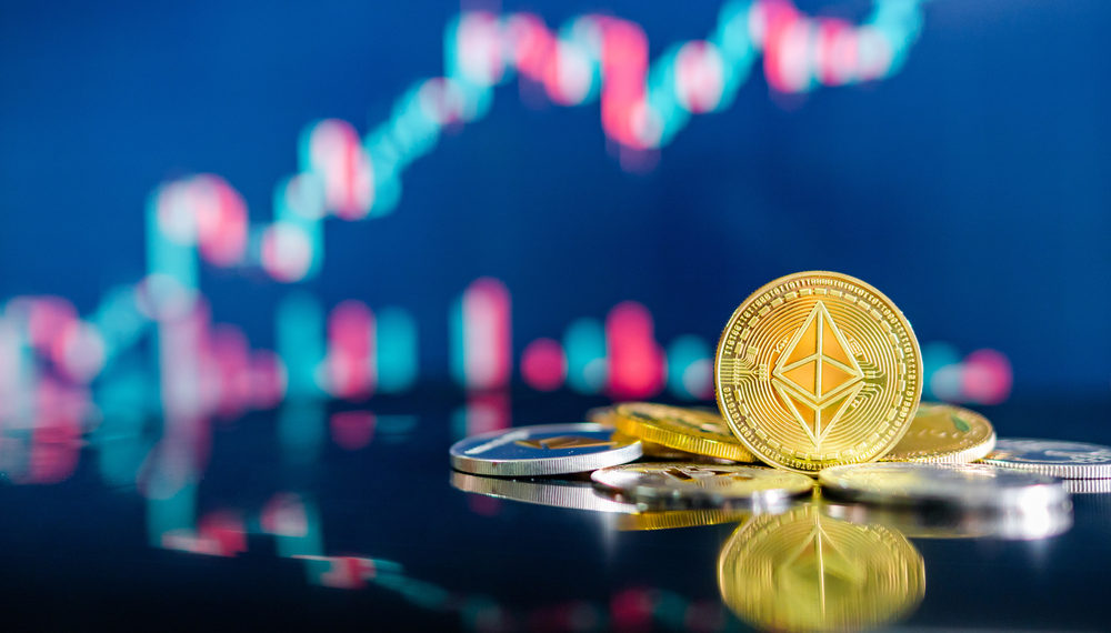 ETH Price Analysis: Analysts See Bullish Run to $4,000 Unhindered As Ether Remains a Building Block for DeFi and NFTs bit.ly/3t1w49W
#bitcoin #bitcoinnews #ETHPriceAnalysis