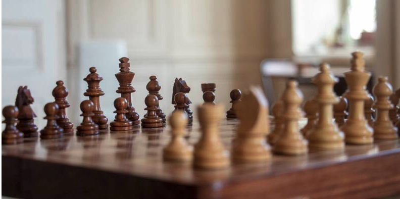BueeEmma's tweet photo. #Management | Et si les #managers s'inspiraient des champions d'échecs ? ♟️

Depuis le succès de la série Le Jeu de la dame, le nom du champion d’échecs Bobby Fischer est revenu sur toutes les lèvres. 

Une inspiration pour les #managers ? 💼

➡ https://t.co/urAWcBLUtv https://t.co/kKRKJVDFIx