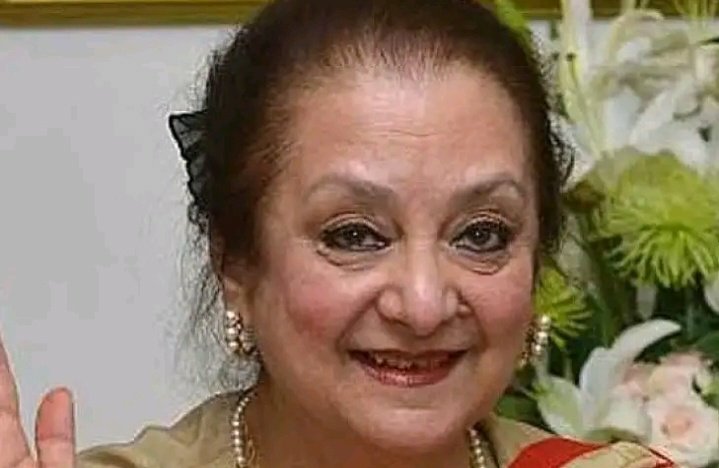 #bollywoodnews
BY Ashik Ikbal

Critical legend #Bollywood heroine in hospital 
Veteran actress #SairaBanu admitted to the hospital with serious illness. Sources said Saira was admitted to Hinduja Hospital in Mumbai three days ago after suffering a #HeartAttack.