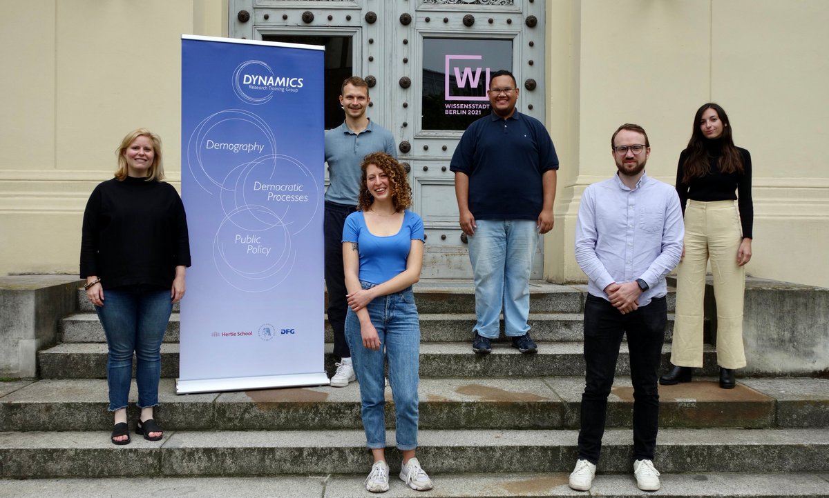 Excited that our third cohort of doctoral students joined us today @DYNAMICS_PhD @thehertieschool @HumboldtUni! We are looking forward to working with @HaasVioleta @cornelius_mer @TimWapps and twitterless Emily Frank, Vincent Ramos and Pernilla Söderberg. Welcome aboard! 🚀