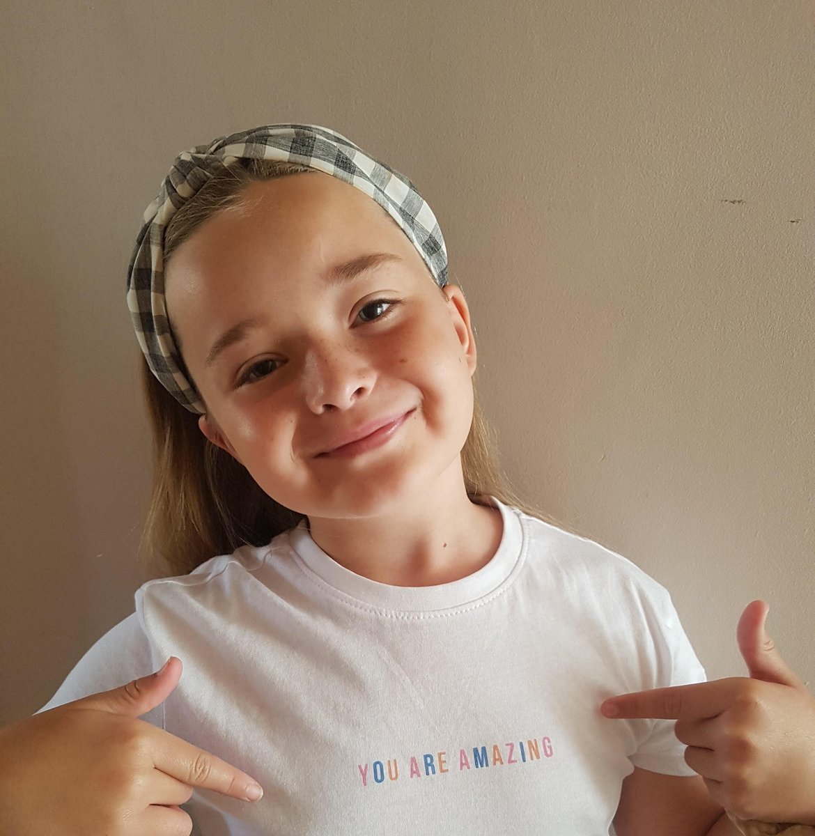 just4_children's tweet photo. .@nevaehsinger is Child Ambassador @just4_children
I so want to play my part to help less fortunate children!
https://t.co/wPfeAyC9mu https://t.co/531SVzCfi8