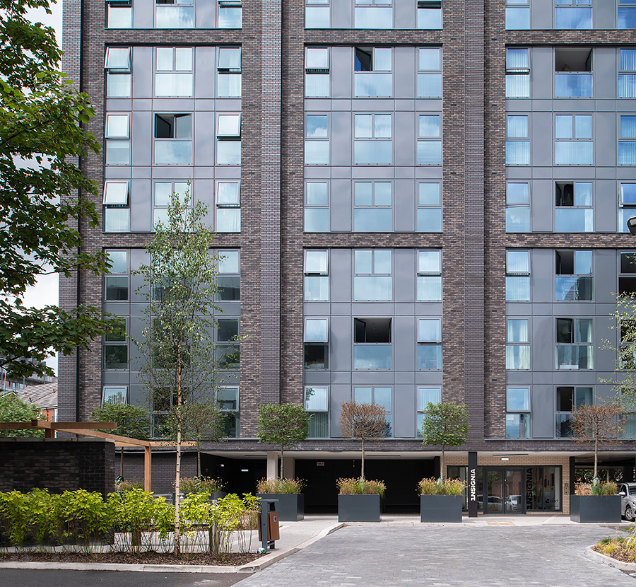 bimbricks's tweet photo. Mix and match complementing bricks, just like our #Blockleys Synthesis S12 and Black Smooth bricks at Insignia, Talbot Road, to contour and add originality to your next design. 🏢
Speak to your local ASM about combining brick blends via: https://t.co/KdyUzm8jAc https://t.co/LBQrS9btMA