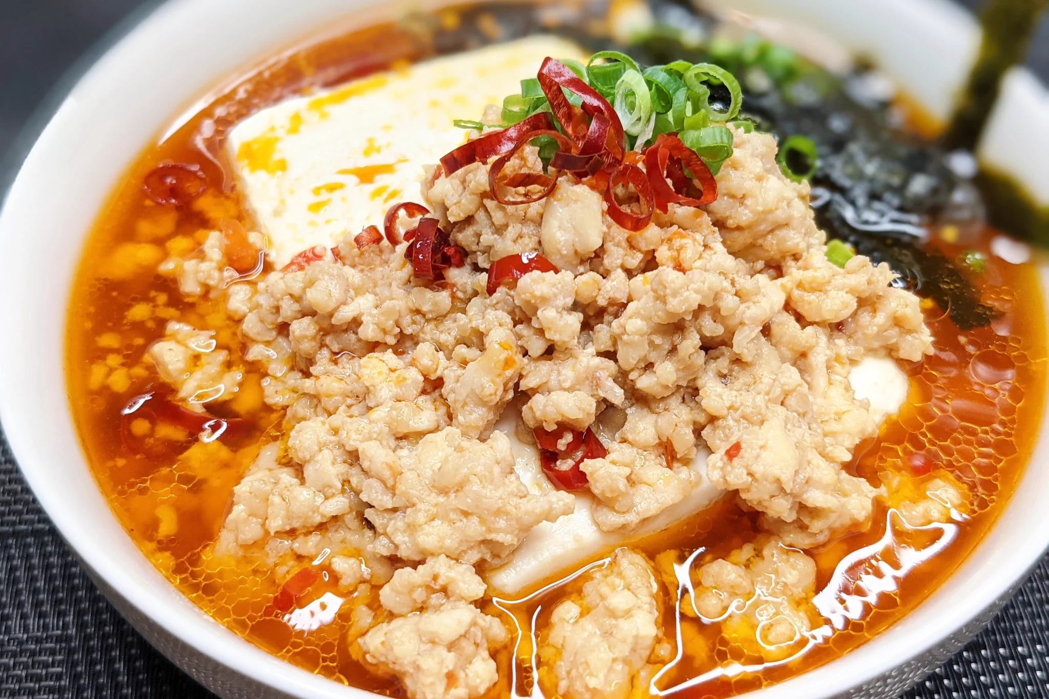 ダイエット中でも罪悪感なく食べられるかも！電子レンジで作れる、とっても美味しそうなお豆腐レシピ！