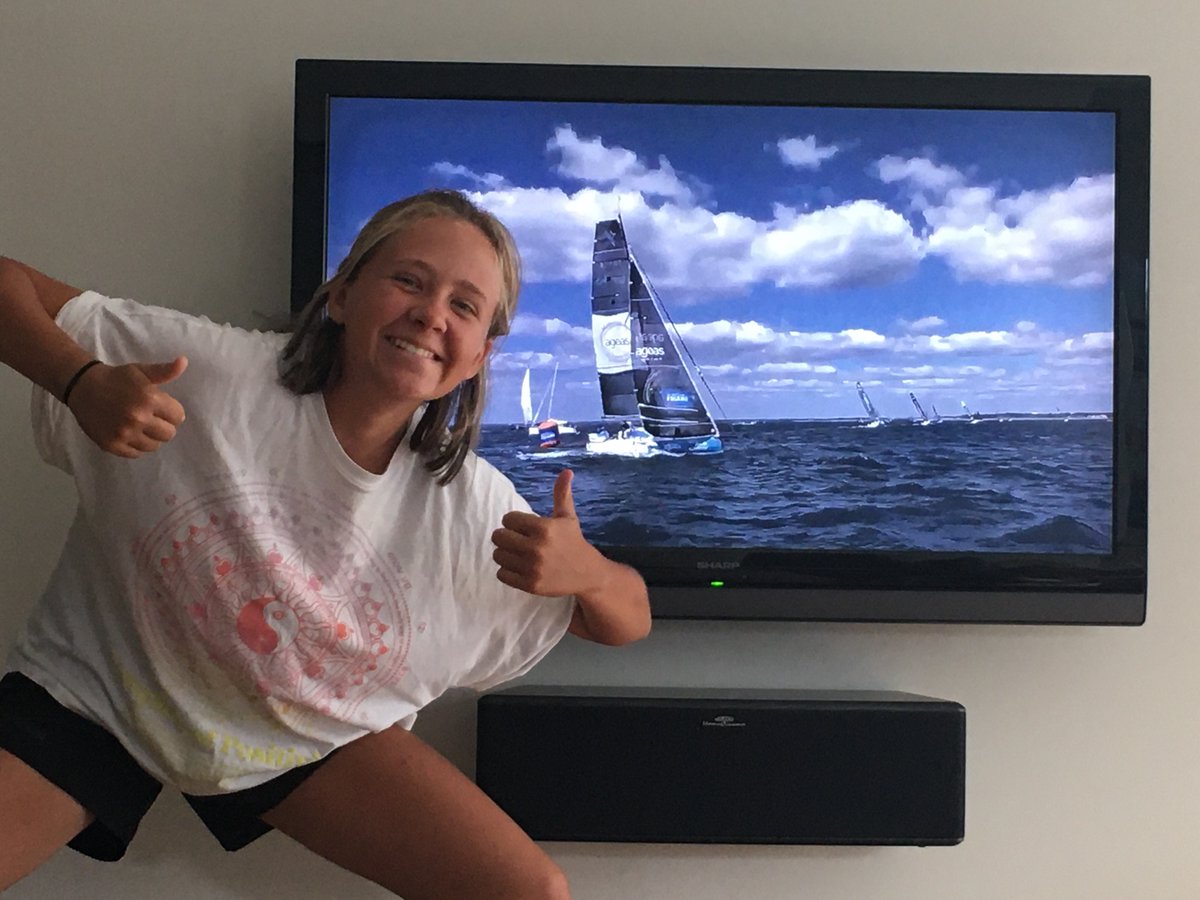 JaiMeGARNIER's tweet photo. 20/20 pour cette rentrée ? 20è à 20 ans ! COMBAT ! COMBATIVITÉ ! COMBATTANT ! @JaiMeGARNIER termine au sprint 20ème/34 de la deuxième étape de La Solitaire du Figaro. Il franchit officiellement la ligne ce 1er septembre après 2 jours 22 heures 15 minutes 24 secondes ! BRAVO ! https://t.co/w7lVwimPpq